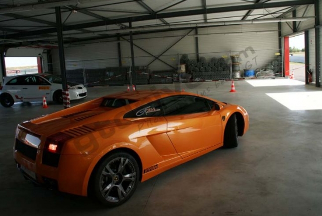  Manejar en Magny Cours 